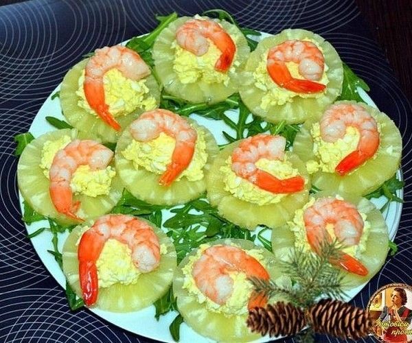 К столу на НГ